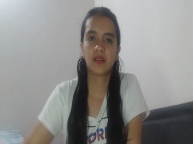 Live sex webcam photo for Ashley_hot91 #271140228