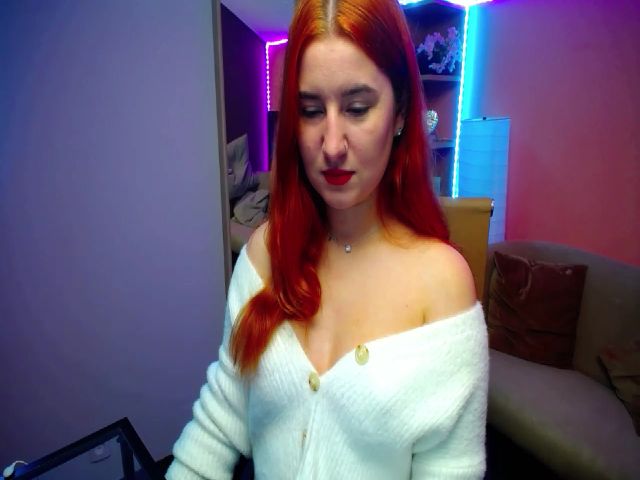 Live sex webcam photo for LunaFoxy #271147036