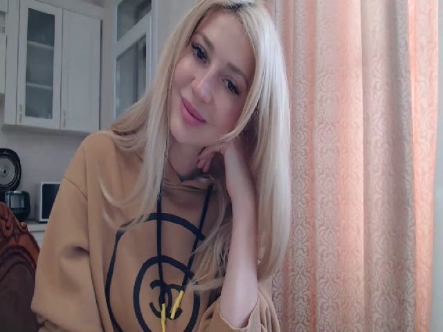 Live sex webcam photo for Your_Eyes__ #271147737