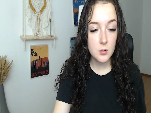 Live sex webcam photo for GloriaSparks #271149890