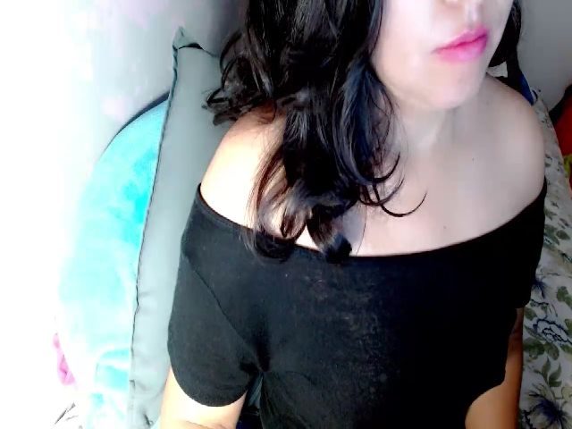 Live sex webcam photo for Azuhky #271157320