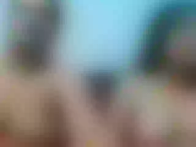 Live sex webcam photo for miaxnoah #271140789