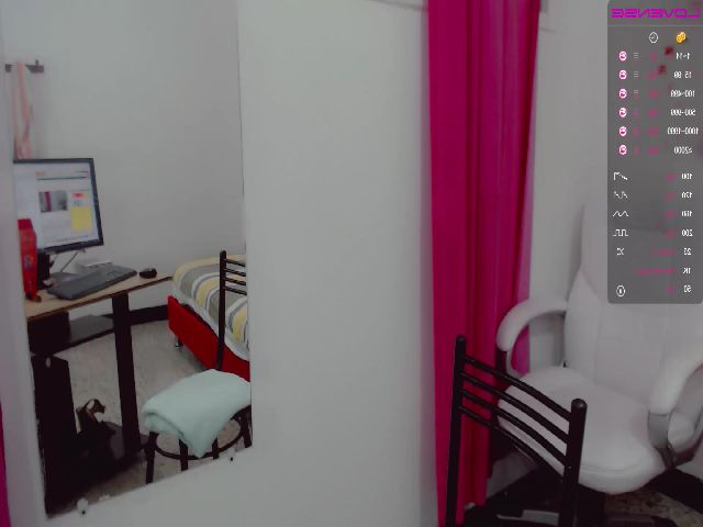 Live sex webcam photo for Alejandra_06 #271143350