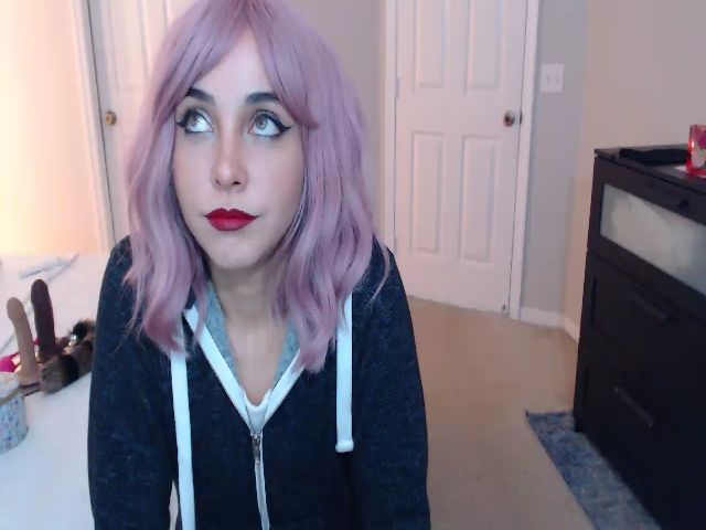 Live sex webcam photo for EmmaLaLatina #271151772