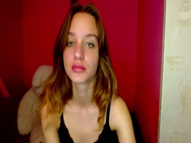 Live sex webcam photo for Tessa_Hot #271154701