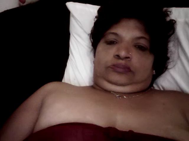 Live sex webcam photo for Indianbarbie3 #271142055