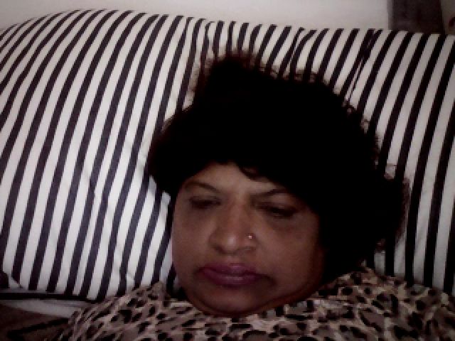 Live sex webcam photo for Indianbarbie3 #271151871