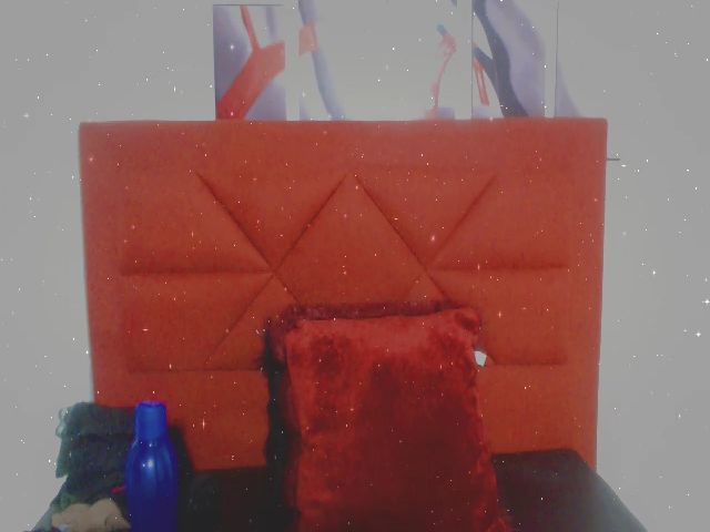 Live sex webcam photo for Emma_18x #271157262