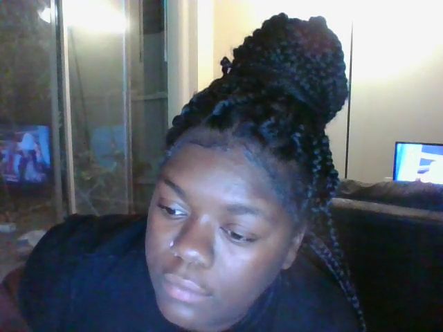 Live sex webcam photo for Bigbootibambi #271146192