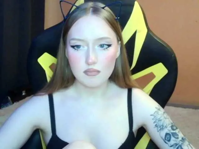 Live sex webcam photo for EMO4ukca #271148780