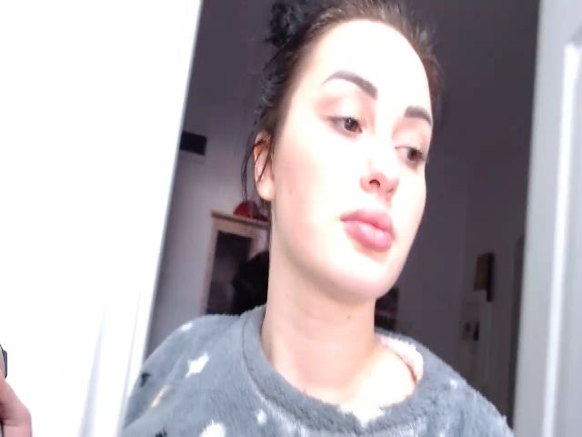 Live sex webcam photo for LoveCandy069 #271147645