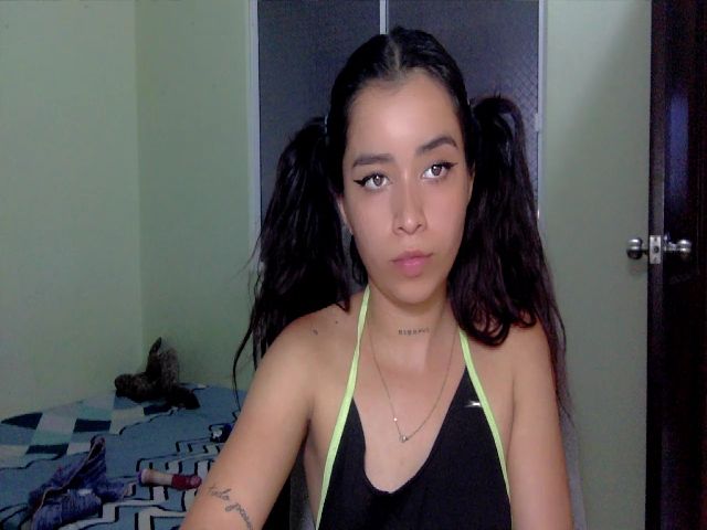 Live sex webcam photo for tinquerbell69 #271156441