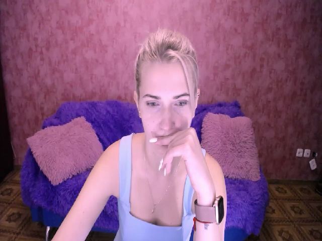 Live sex webcam photo for SexyMilfa #271143440