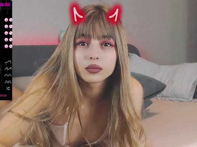 Live sex webcam photo for SashaHiroki #271140581