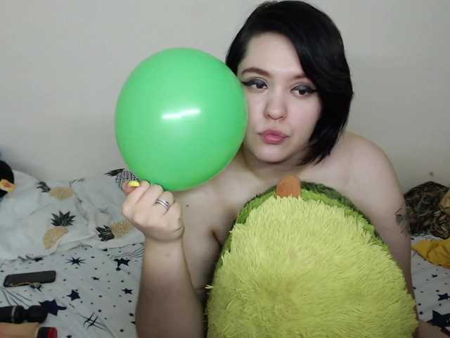 Live sex webcam photo for BBWBitch #271152875