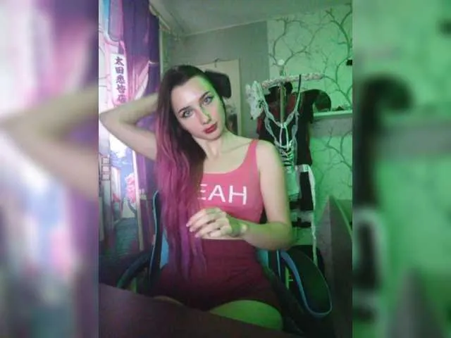Live sex webcam photo for ElsieLove #271144994