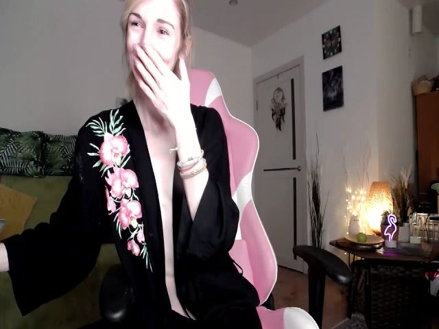 Live sex webcam photo for Alielli #271143134