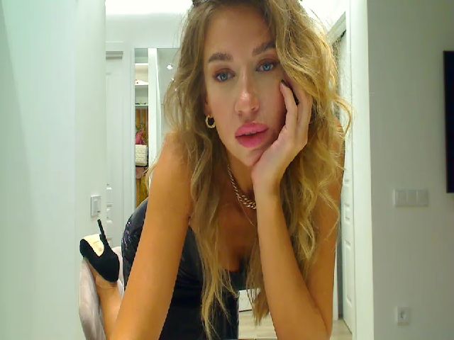 Live sex webcam photo for Sunny_Daisy #271152156
