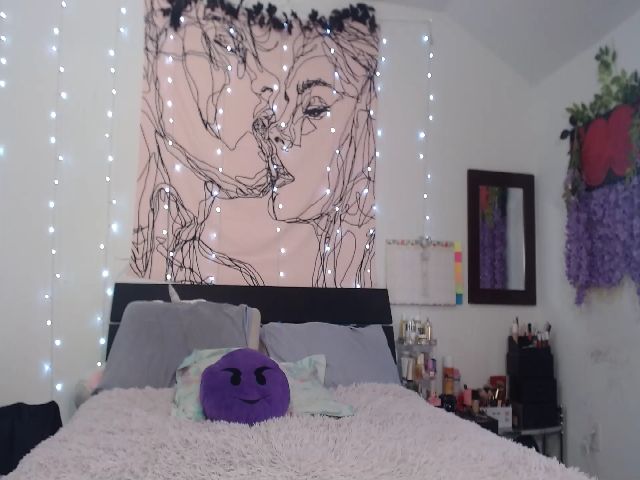 Live sex webcam photo for LexiChanelxo #271154534