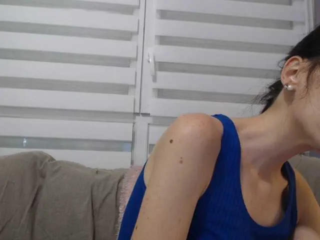 Live sex webcam photo for cleophee #287942417