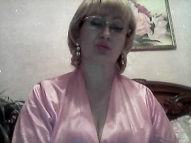 Live sex webcam photo for Ur-Mami #271170425