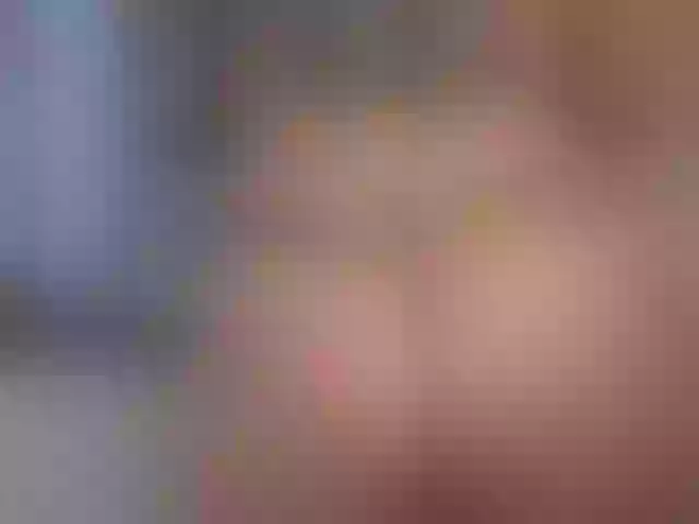 Live sex webcam photo for JennyMILFx #271165943