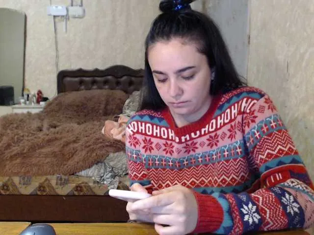 Live sex webcam photo for Katernia48 #271170798