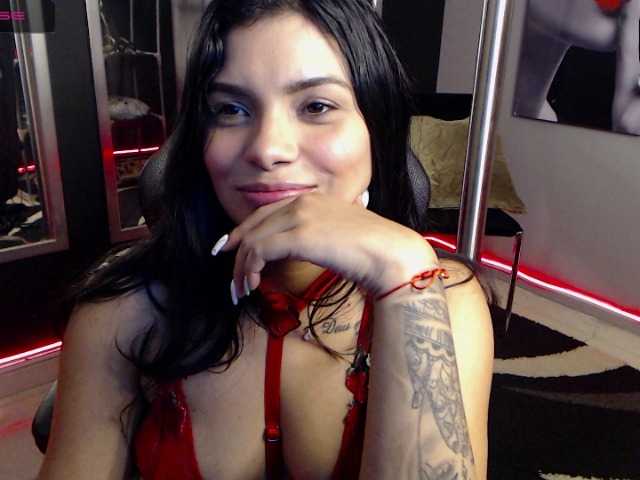 Live sex webcam photo for lolaastars1 #271159119