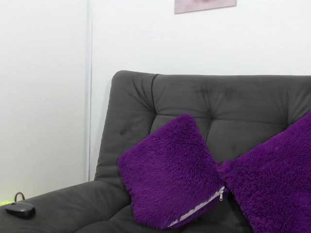 Live sex webcam photo for Manevalki01 #271166628