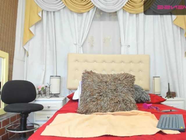 Live sex webcam photo for rubyjohnsson #271158855