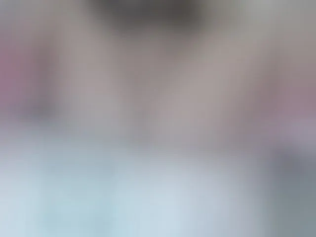 Live sex webcam photo for adri14-1 #271171465