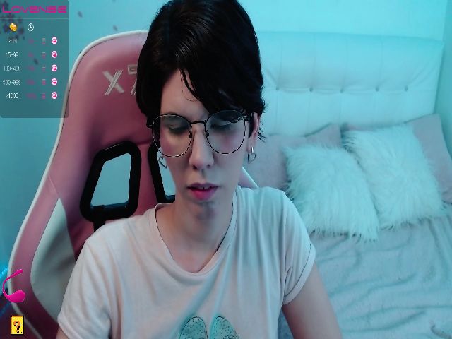 Live sex webcam photo for Eligos69 #271161868