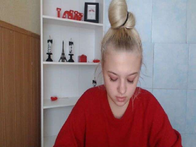 Live sex webcam photo for KalipsoHun #271164237