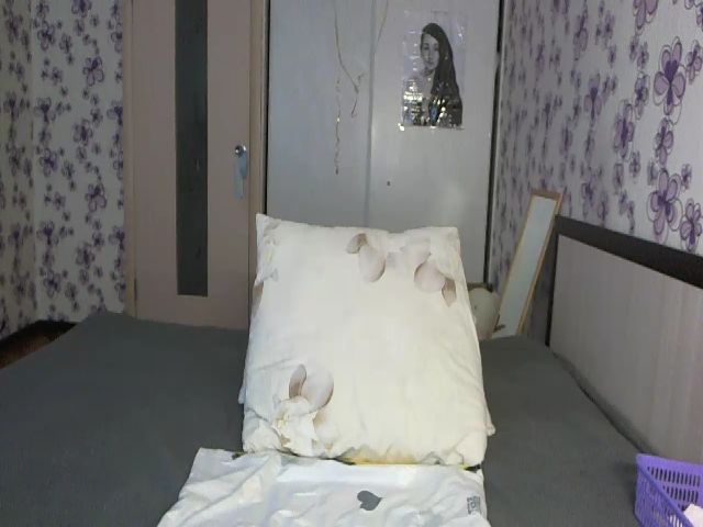 Live sex webcam photo for LiaCherryPie #271160601