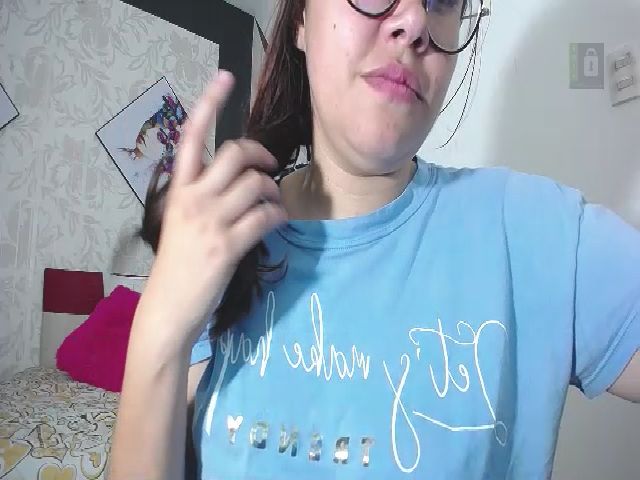 Live sex webcam photo for Marylin_hot10 #271161348