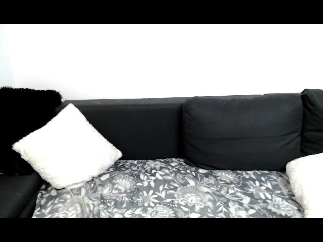 Live sex webcam photo for GoddessInk #271174400