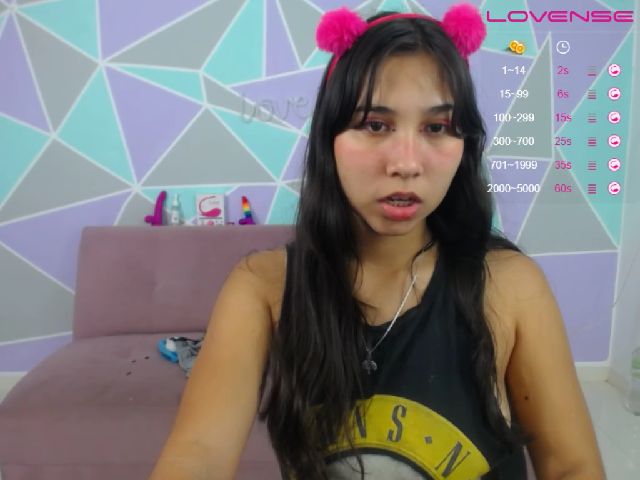 Live sex webcam photo for Cassie_dirty #271164648