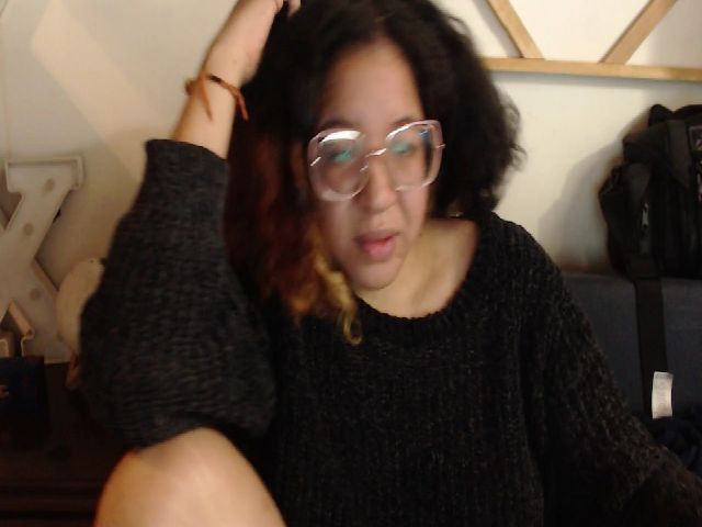 Live sex webcam photo for Sammy_00 #271160377