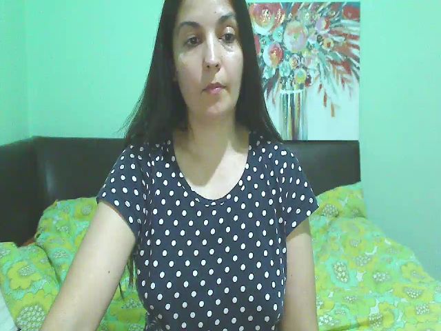 Live sex webcam photo for OneHotty #271159379