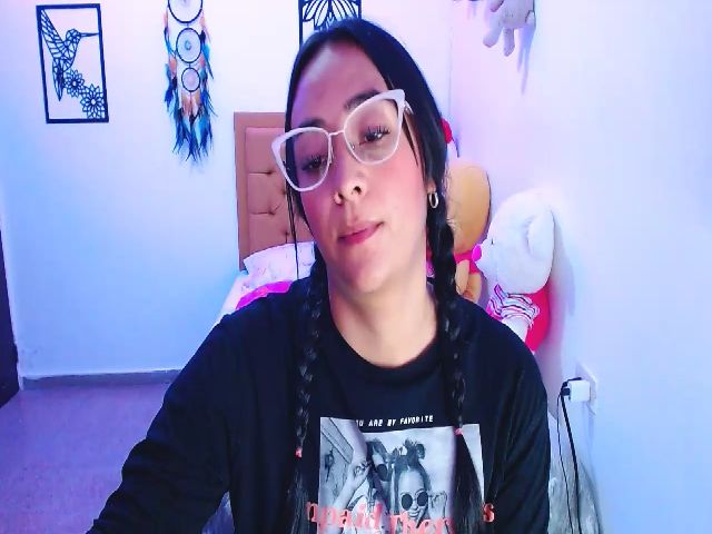 Live sex webcam photo for Julieta_art #271159272