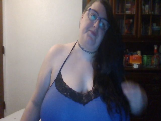 Live sex webcam photo for metalchick420 #271162812
