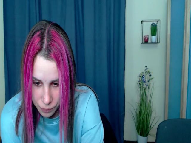 Live sex webcam photo for PolliMilk #271163589