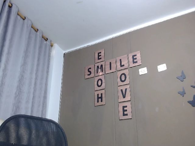 Live sex webcam photo for ScarletDsire #271167089