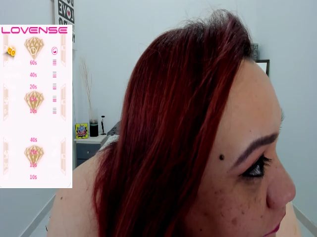 Live sex webcam photo for KimmyStone #271169464