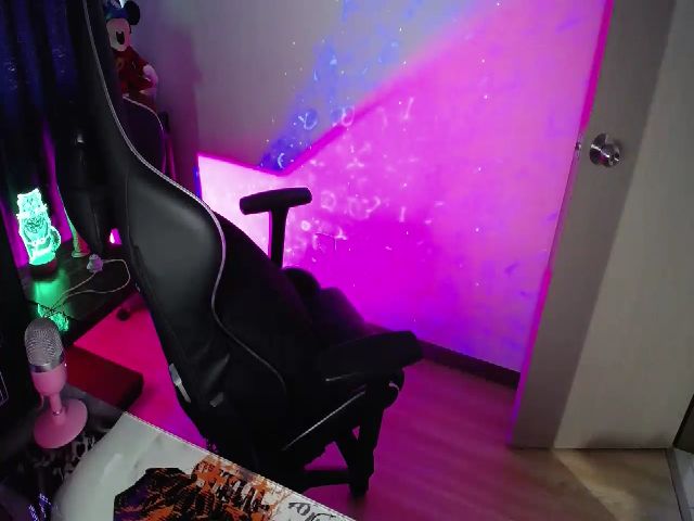 Live sex webcam photo for BiancaMiller #271165351