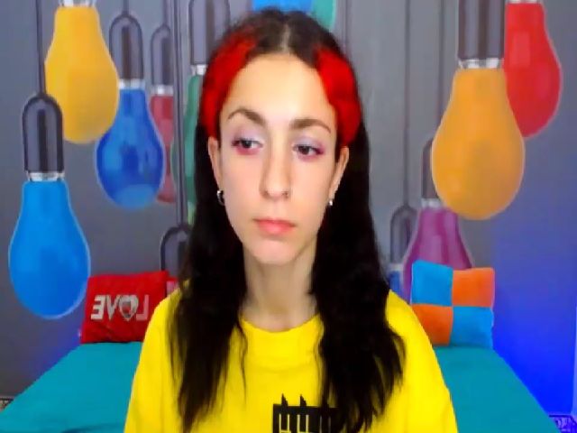 Live sex webcam photo for Niky_Sky #271165112