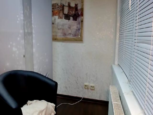 Live sex webcam photo for TUTUViki #271172058