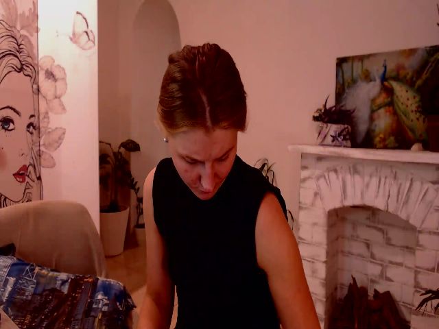 Live sex webcam photo for LiliaCrania #271169959