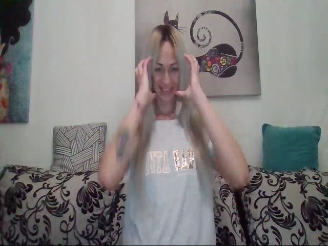 Live sex webcam photo for Glamkisssa #271168858