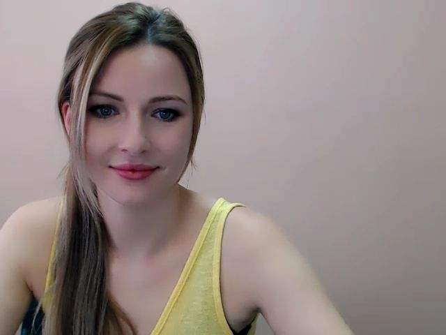 Live sex webcam photo for SweettDrream #271167740